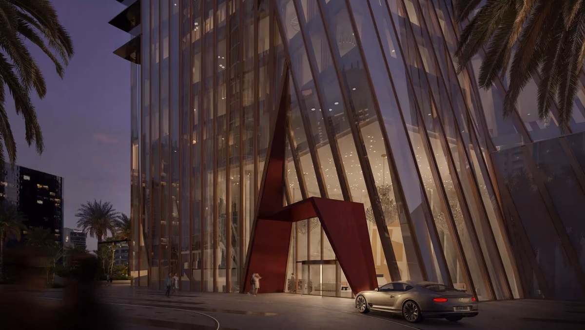 Baccarat Hotel & Residences, image 3